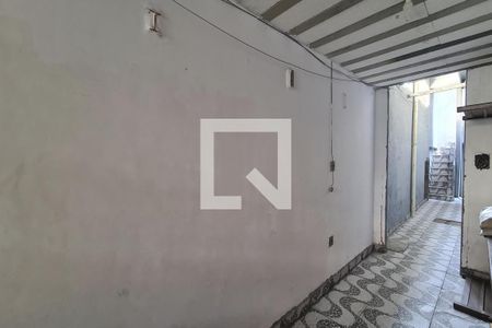 Casa para alugar com 30m², 1 quarto e sem vaga Casa para alugar com 30m², 1 quarto e sem vagaCorredor entrada