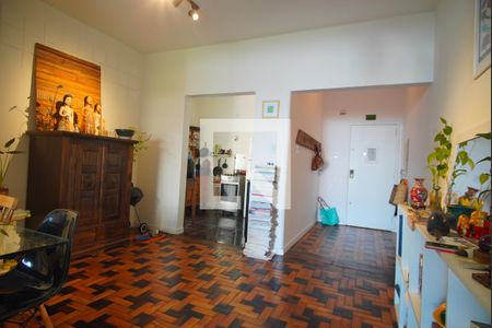 Apartamento para alugar com 2 quartos, 100m² em Rio Branco, Porto Alegre