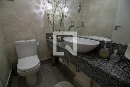Apartamento à venda com 125m², 2 quartos e 2 vagasBanheiro 2