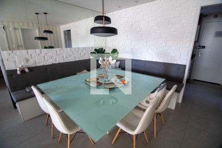 Apartamento à venda com 125m², 2 quartos e 2 vagasSala