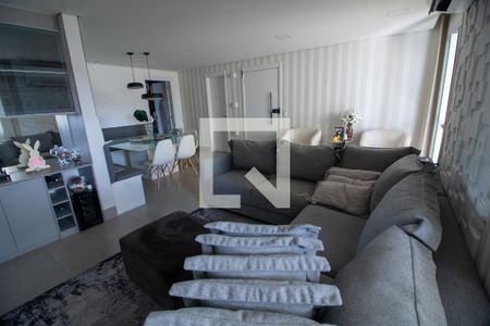 Apartamento à venda com 125m², 2 quartos e 2 vagasSala