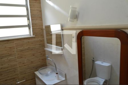 Casa de condomínio à venda com 308m², 5 quartos e 1 vagaLavabo