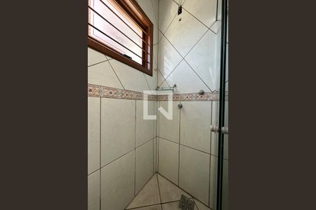 Casa à venda com 190m², 3 quartos e 1 vagaBanheiro