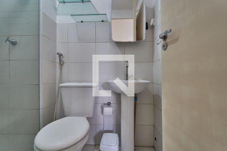 Apartamento à venda com 48m², 2 quartos e sem vaga Apartamento à venda com 48m², 2 quartos e sem vagaBanheiro