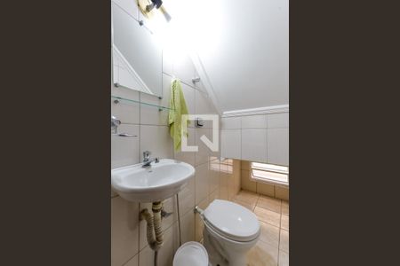 Lavabo de casa para alugar com 3 quartos, 260m² em Jardim Virginia Bianca, São Paulo
