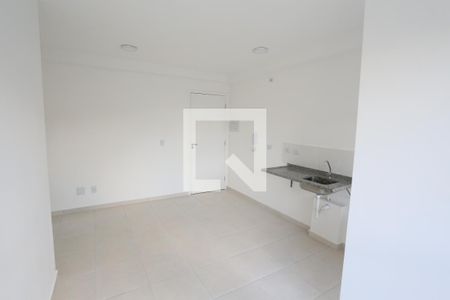 Sala/Cozinha de apartamento para alugar com 1 quarto, 30m² em Vila Guilhermina, São Paulo