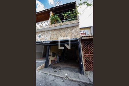 Casa à venda com 75m², 2 quartos e 1 vagaFachada