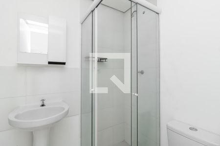 Banheiro de apartamento para alugar com 1 quarto, 30m² em Vila Guilhermina, São Paulo