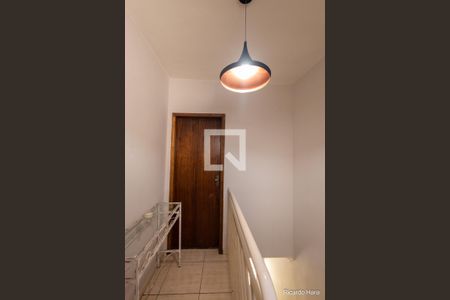 Casa de condomínio à venda com 58m², 2 quartos e 1 vagaHall Quartos