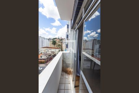 Apartamento à venda com 2 quartos, 75m² em Carmo, Belo Horizonte