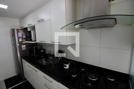Apartamento à venda com 84m², 3 quartos e 2 vagasCozinha