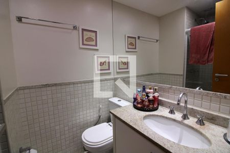 Apartamento à venda com 84m², 3 quartos e 2 vagasBanheiro Social