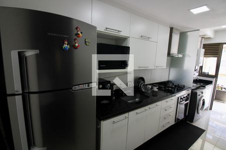 Apartamento à venda com 84m², 3 quartos e 2 vagasCozinha