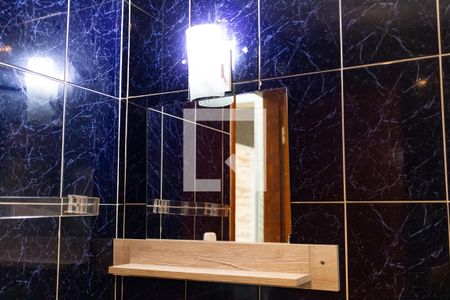 Casa de condomínio à venda com 170m², 2 quartos e sem vaga Casa de condomínio à venda com 170m², 2 quartos e sem vagaBanheiro