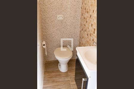 Casa de condomínio à venda com 170m², 2 quartos e sem vaga Casa de condomínio à venda com 170m², 2 quartos e sem vagaBanheiro do terraço