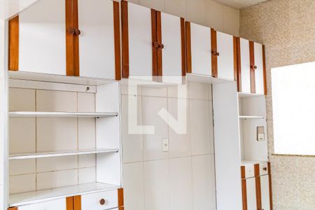 Casa de condomínio à venda com 170m², 2 quartos e sem vaga Casa de condomínio à venda com 170m², 2 quartos e sem vagaCozinha - Armários