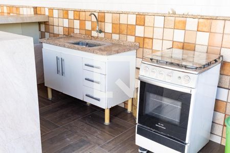 Casa de condomínio à venda com 170m², 2 quartos e sem vaga Casa de condomínio à venda com 170m², 2 quartos e sem vagaTerraço