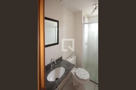 Banheiro de apartamento para alugar com 2 quartos, 45m² em Jardim Colonial, São Paulo