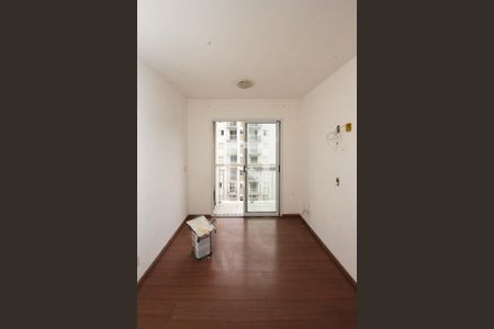 Sala de apartamento para alugar com 2 quartos, 45m² em Jardim Colonial, São Paulo
