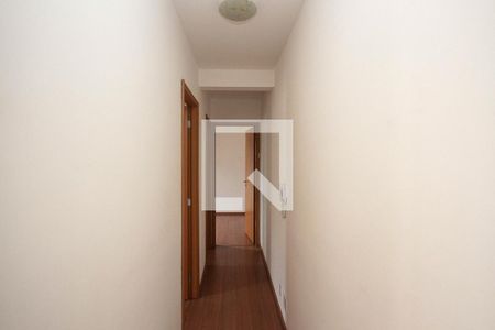 Corredor de apartamento para alugar com 2 quartos, 45m² em Jardim Colonial, São Paulo