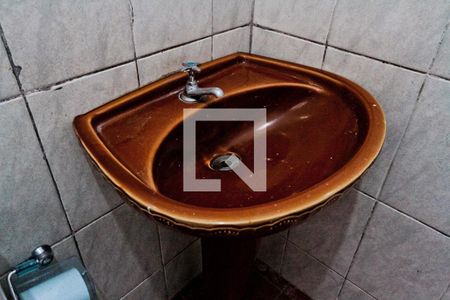 Banheiro de casa para alugar com 1 quarto, 50m² em Vila Baruel, São Paulo