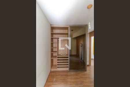 Apartamento para alugar com 52m², 1 quarto e sem vagaQuarto - Armário