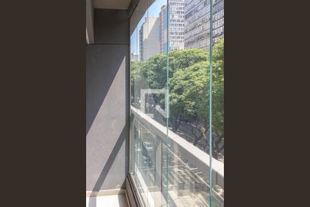 Varanda de kitnet/studio à venda com 1 quarto, 32m² em Consolação, São Paulo