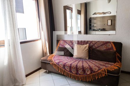 Sala de apartamento para alugar com 1 quarto, 42m² em Canasvieiras, Florianópolis