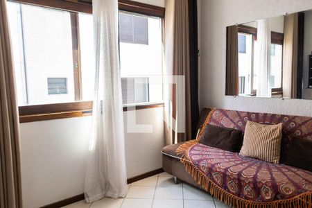 Sala de apartamento para alugar com 1 quarto, 42m² em Canasvieiras, Florianópolis