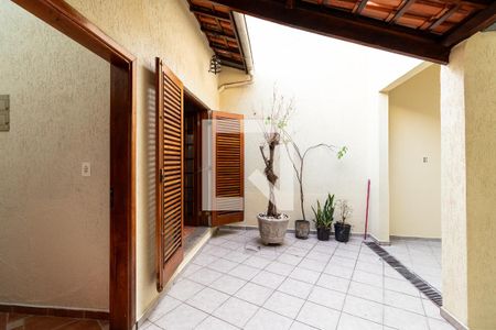 Casa à venda com 200m², 3 quartos e 3 vagasQuintal