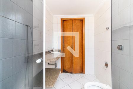 Casa à venda com 200m², 3 quartos e 3 vagasBanheiro da Suíte