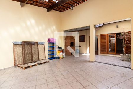 Casa à venda com 200m², 3 quartos e 3 vagasGaragem