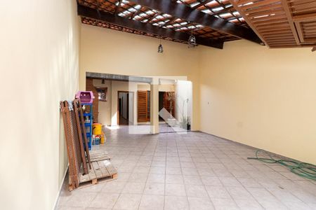 Casa à venda com 200m², 3 quartos e 3 vagasGaragem