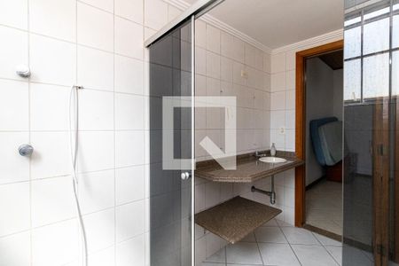 Casa à venda com 200m², 3 quartos e 3 vagasBanheiro da Suíte