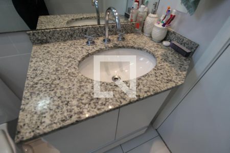 Apartamento à venda com 85m², 2 quartos e 2 vagas Apartamento à venda com 85m², 2 quartos e 2 vagasBanheiro da Suíte