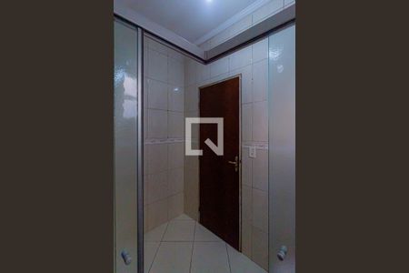 Casa para alugar com 200m², 3 quartos e 1 vaga Casa para alugar com 200m², 3 quartos e 1 vagaBanheiro da Suíte