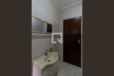 Lavabo da sala de casa para alugar com 3 quartos, 200m² em Vila Maria Rosa, Ferraz de Vasconcelos