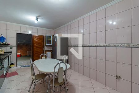 Casa para alugar com 200m², 3 quartos e 1 vaga Casa para alugar com 200m², 3 quartos e 1 vagaCozinha