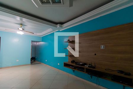 Sala de casa para alugar com 3 quartos, 200m² em Vila Maria Rosa, Ferraz de Vasconcelos