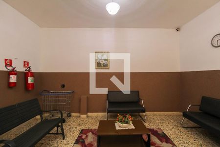 Apartamento à venda com 100m², 2 quartos e sem vagaHall de Entrada