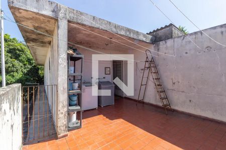 Casa à venda com 200m², 4 quartos e 1 vagaÁrea de Serviço