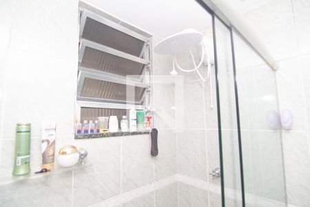 Apartamento para alugar com 80m², 2 quartos e 1 vagaSuíte banheiro 