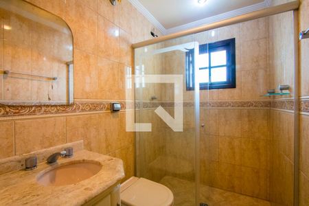 Casa à venda com 312m², 3 quartos e 2 vagasCasa 2 - Banheiro do quarto 1