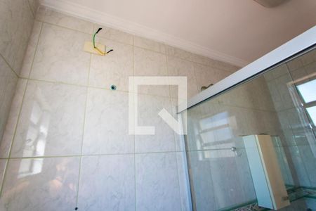 Casa à venda com 312m², 3 quartos e 2 vagasCasa 1 - Banheiro do quarto 2