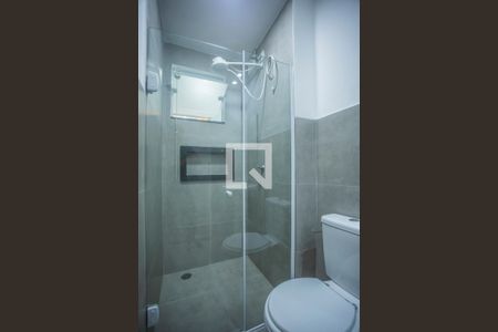 Banheiro de kitnet/studio para alugar com 1 quarto, 33m² em Mirandópolis, São Paulo