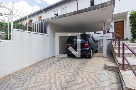 Casa à venda com 257m², 4 quartos e 2 vagas Casa à venda com 257m², 4 quartos e 2 vagasGaragem