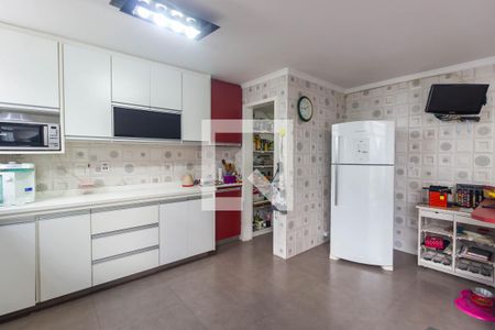 Casa à venda com 257m², 4 quartos e 2 vagas Casa à venda com 257m², 4 quartos e 2 vagasCozinha