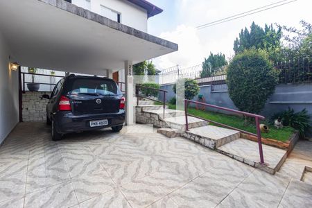 Casa à venda com 257m², 4 quartos e 2 vagas Casa à venda com 257m², 4 quartos e 2 vagasGaragem