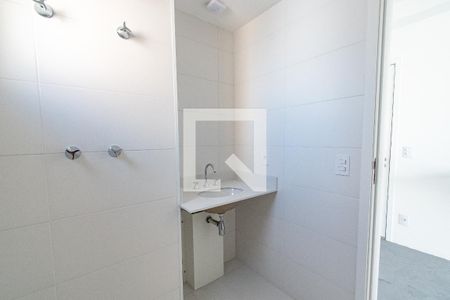 Studio para alugar com 25m², 1 quarto e sem vaga Studio para alugar com 25m², 1 quarto e sem vagaBanheiro