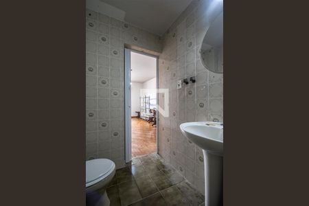 banheiro social_4 de apartamento para alugar com 1 quarto, 37m² em Aclimação, São Paulo
